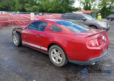 2012 Ford Mustang V6 z USA, uszkodzony, nr VIN 1ZVBP8AM6C5260105